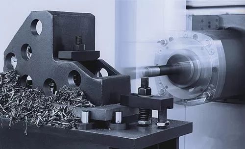 現(xiàn)實面前,國人沉默 制造業(yè)若想騰飛,這一行業(yè)必須改變